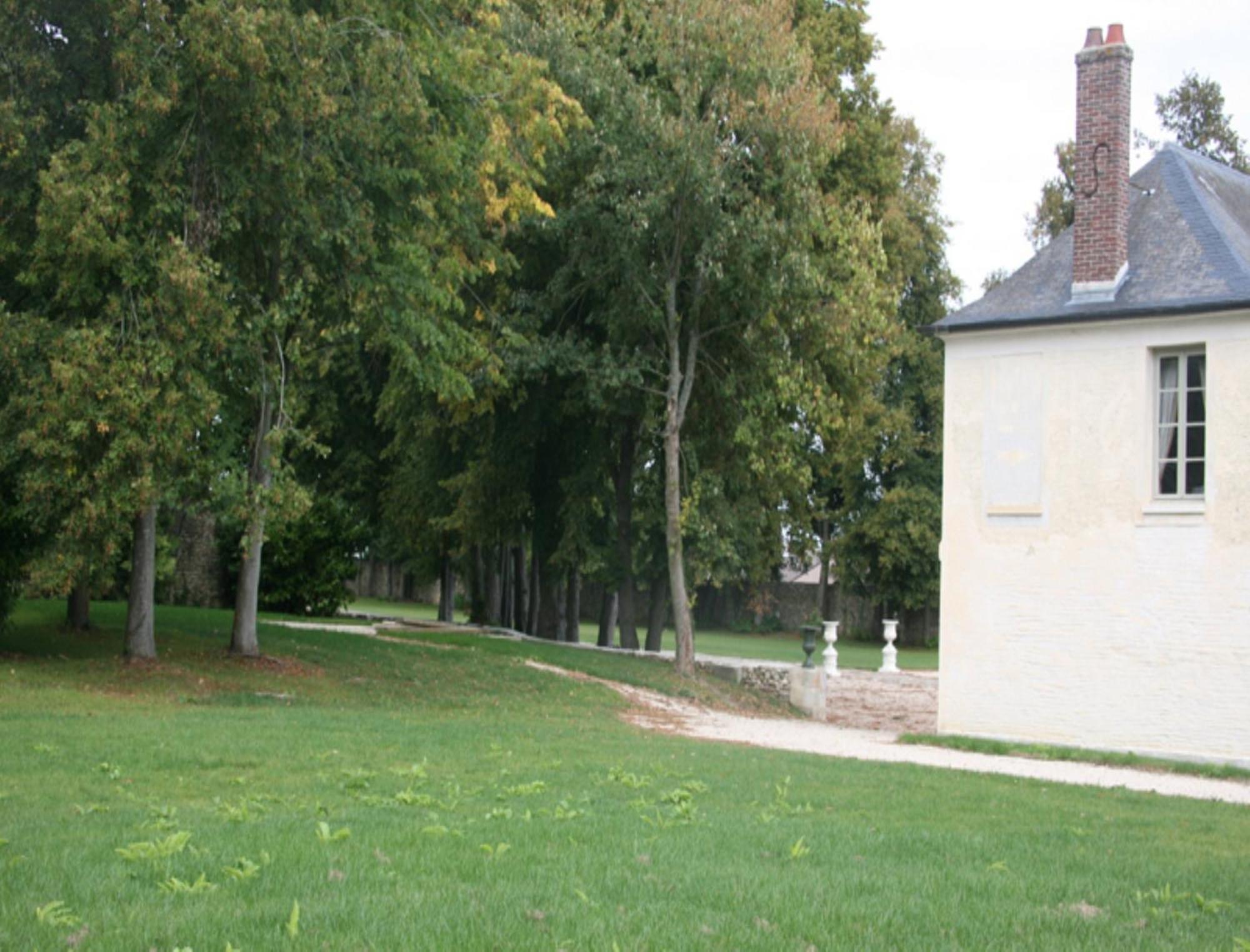 Chateau De Maudetour Exterior photo