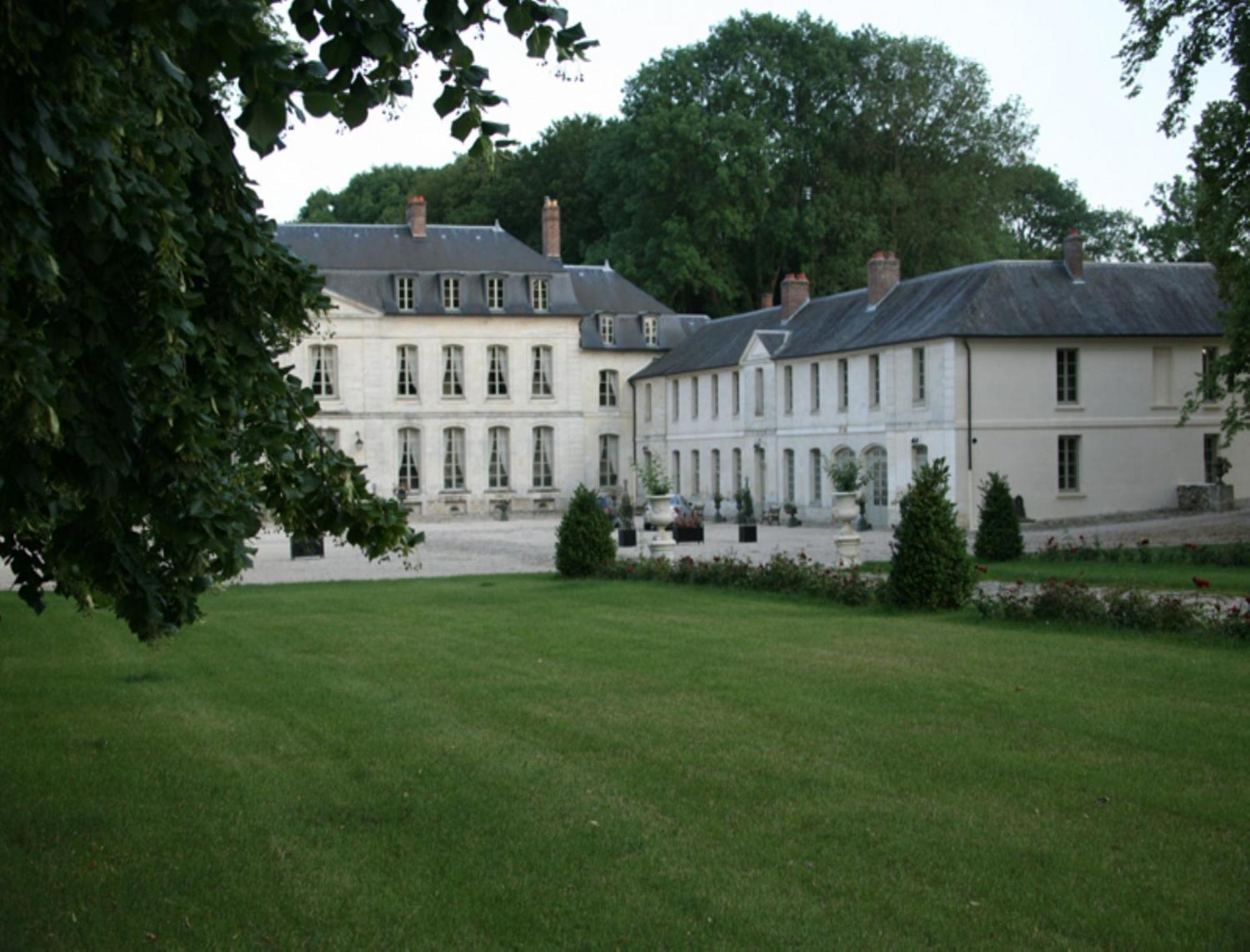 Chateau De Maudetour Exterior photo